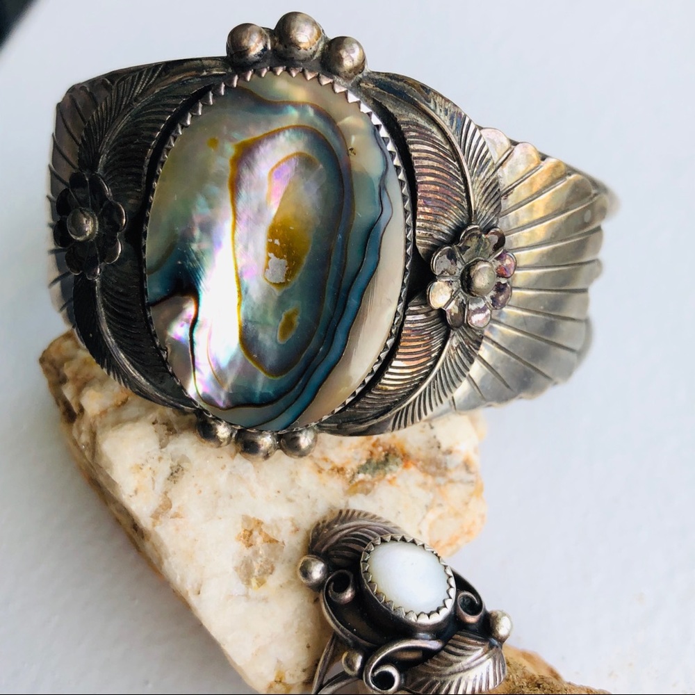 ❌SOLD❌VTG Navajo Sterling ManyGoats Abalone Pearl - Picture 5 of 16